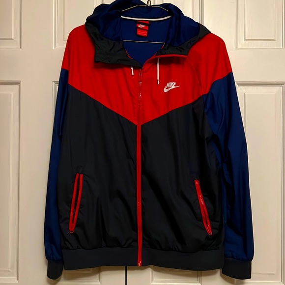 Nike Windbreaker Light Weight - Picture 1 of 7